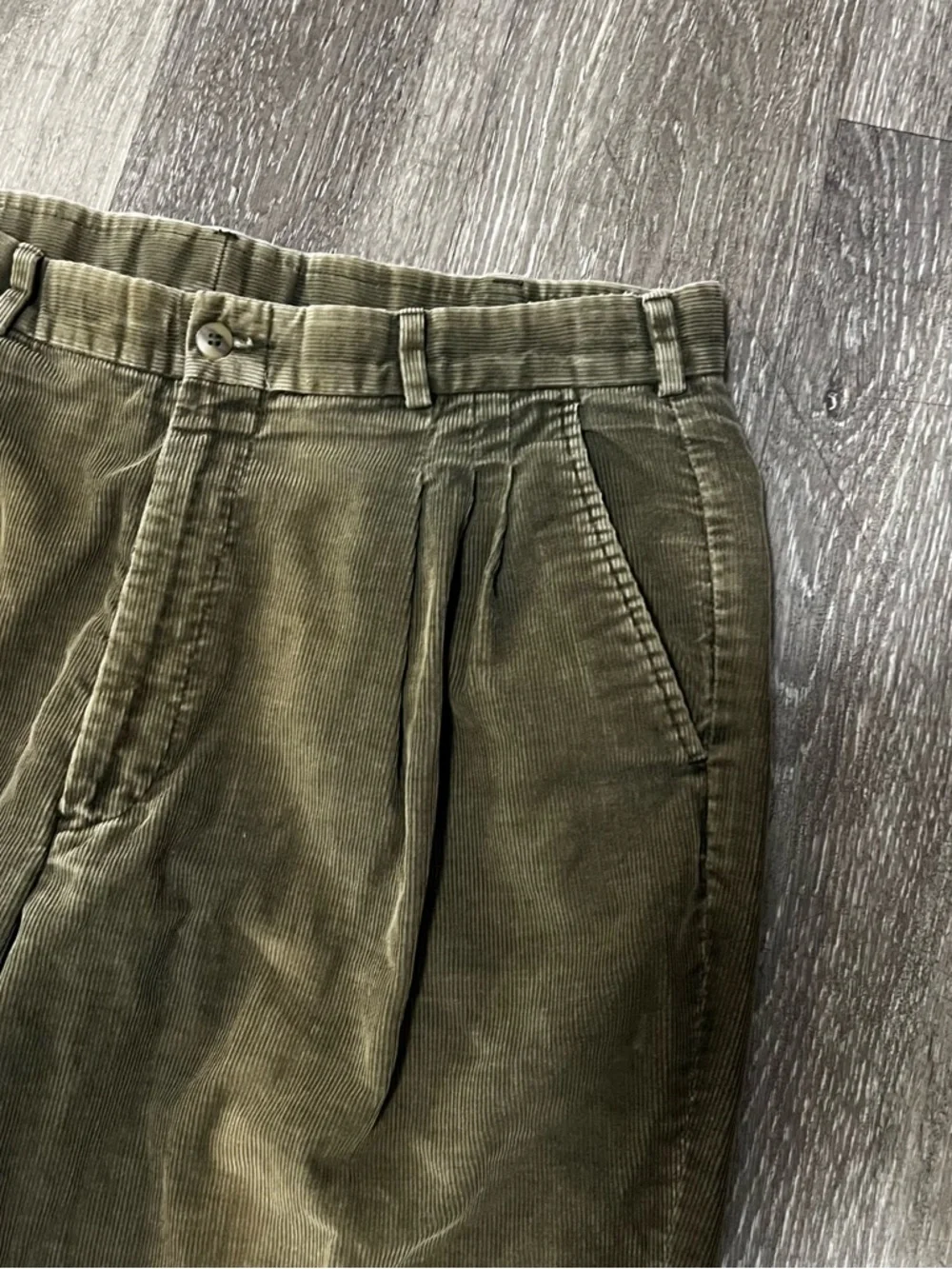 Vintage 70s Eddie Bauer Corduroy Baggy Pants 34x27 Green Cuffed Pleated Skate